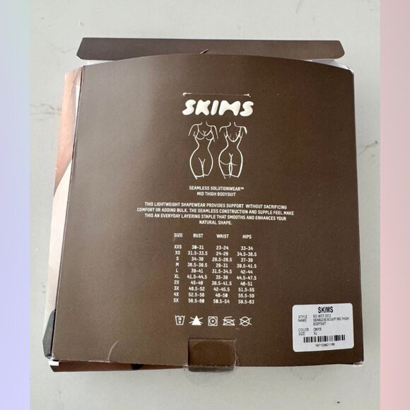 Skims Seamless Sculpt Mid-Thigh Bodysuit – Onyx - Picture 2 of 4